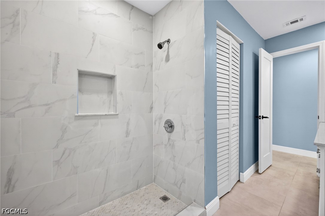 3 Bayview BLVD