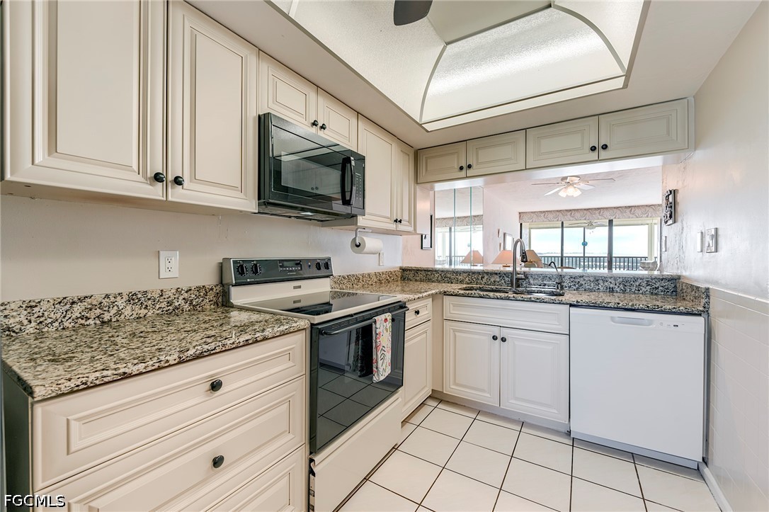 8400 Estero BLVD 903