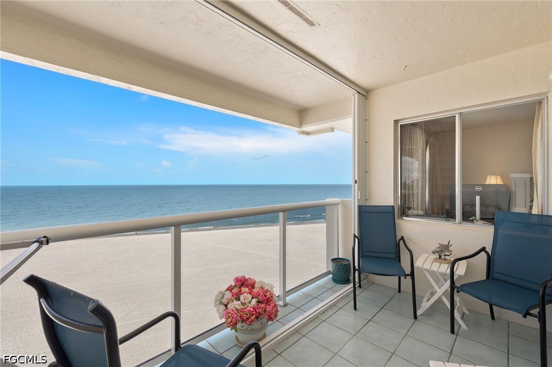 7400 Estero BLVD 629