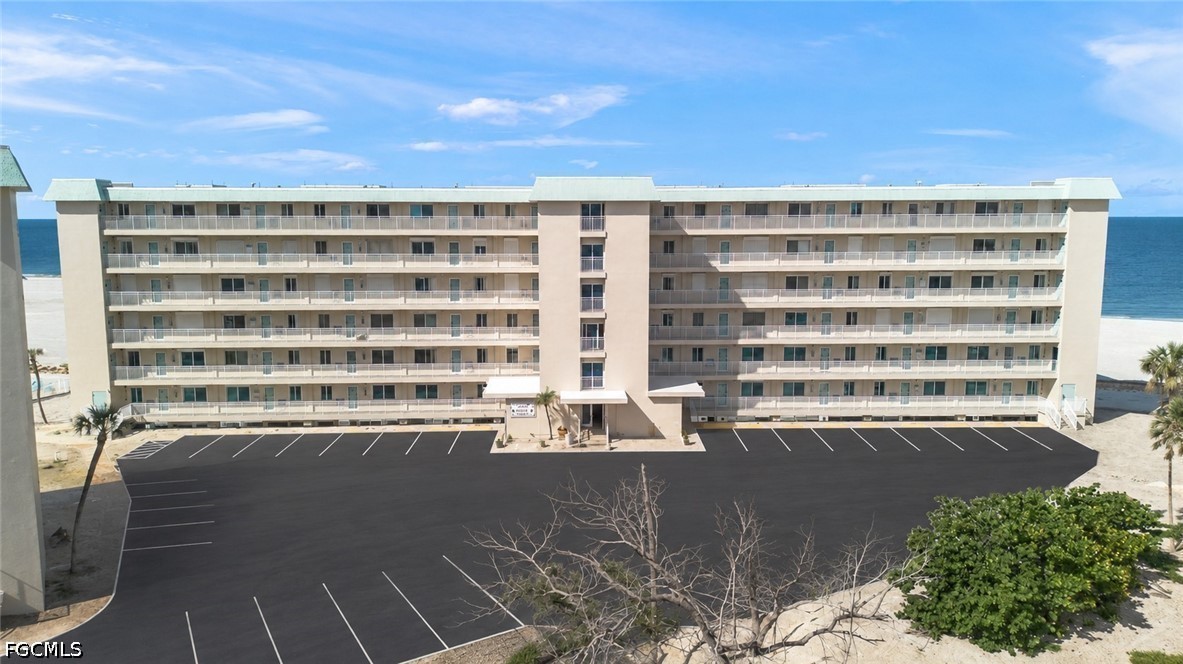 7400 Estero BLVD 629