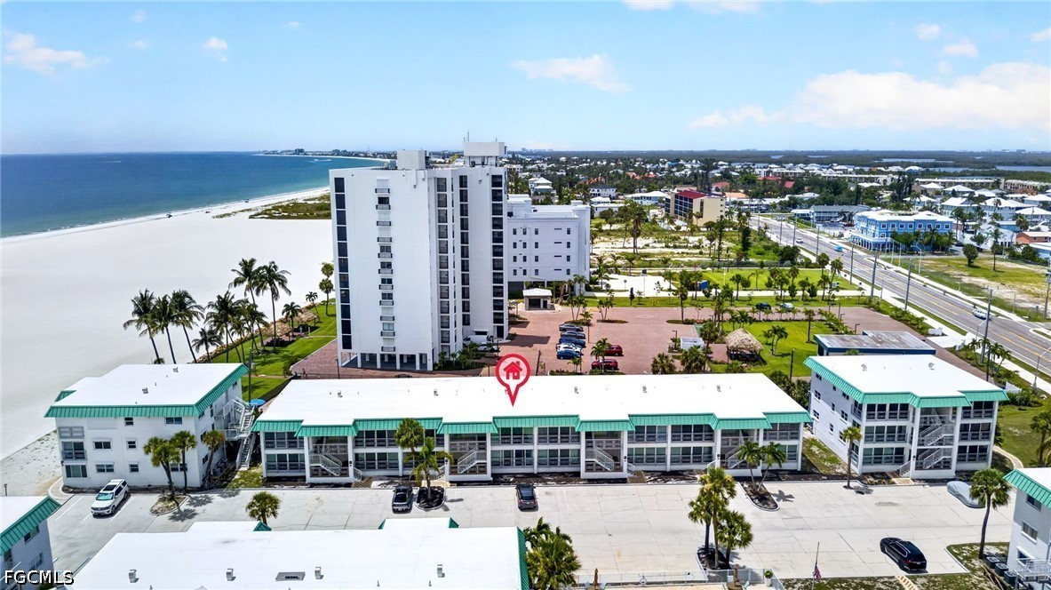 6500 Estero BLVD F212