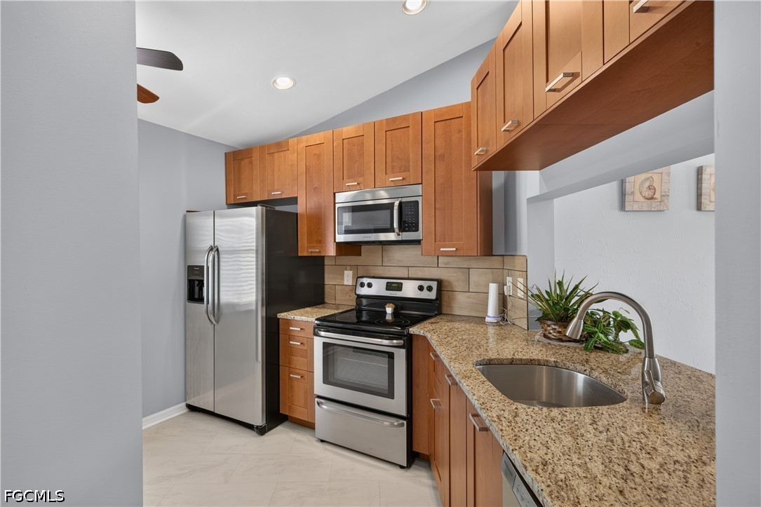 12065 Summergate CIR 203