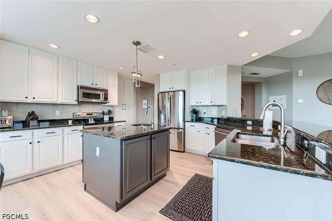 22604 Island Pines WAY 2304