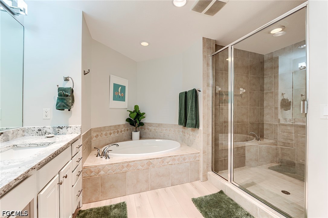 22604 Island Pines WAY 2304