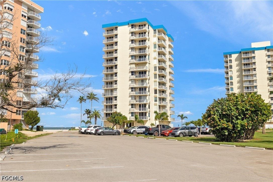 7360 Estero BLVD PH5