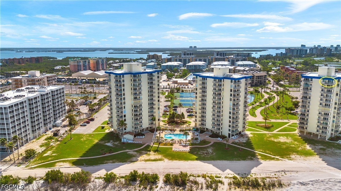 7360 Estero BLVD PH5