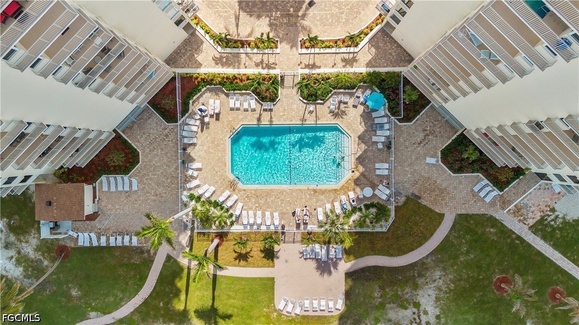 7360 Estero BLVD PH5