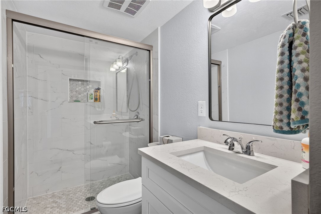 6500 Estero BLVD F118