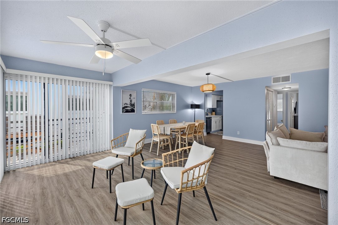 6500 Estero BLVD F118