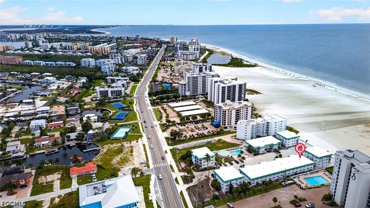 6500 Estero BLVD F118
