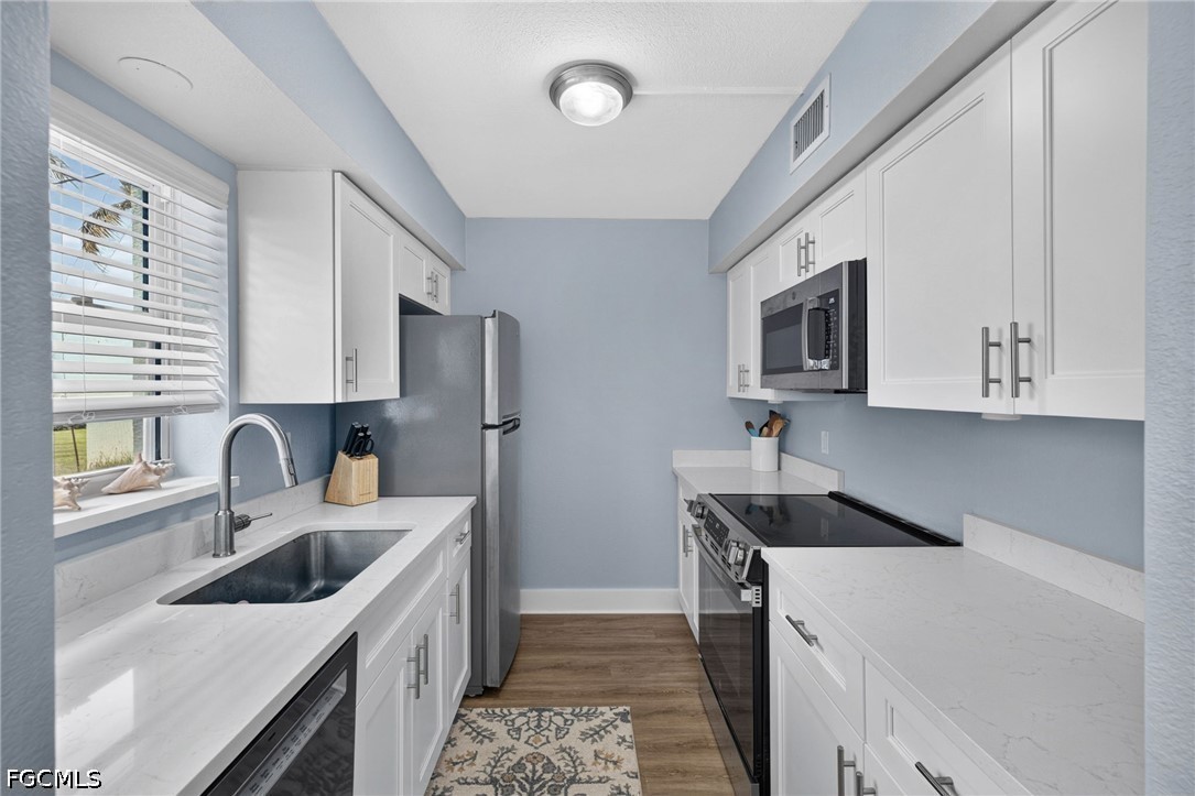 6500 Estero BLVD F118