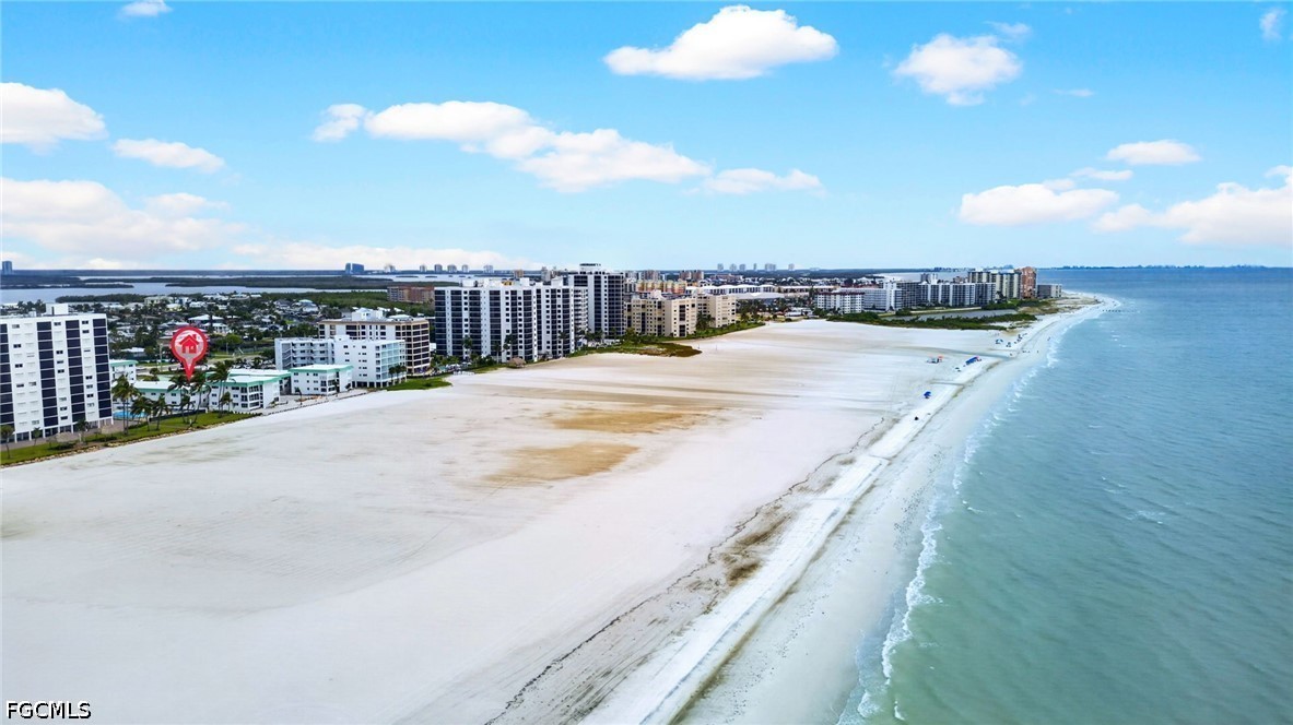 6500 Estero BLVD F118