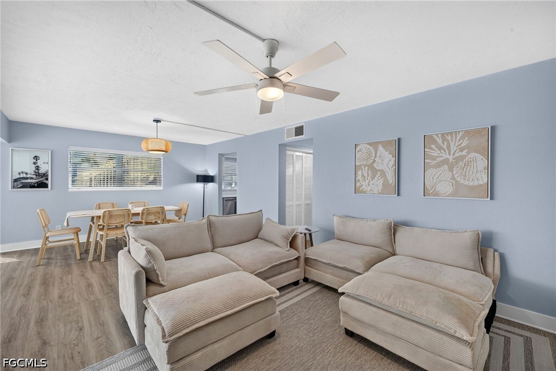 6500 Estero BLVD F118