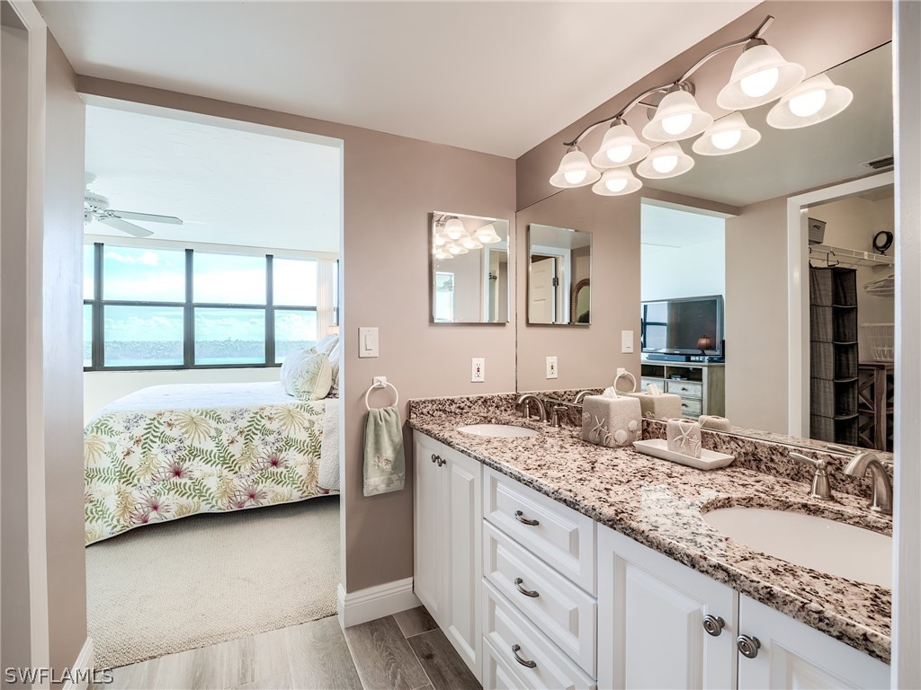 4223 Bay Beach LN 3B