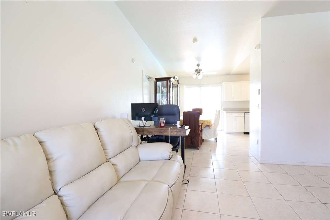 2352 Starlite LN
