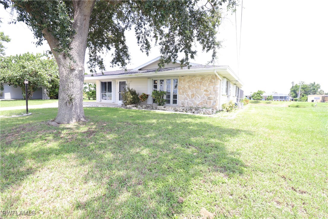 2352 Starlite LN