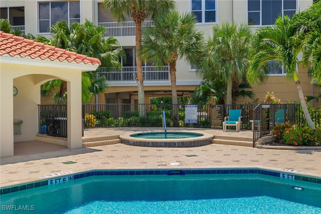 11083 Harbour Yacht CT 4
