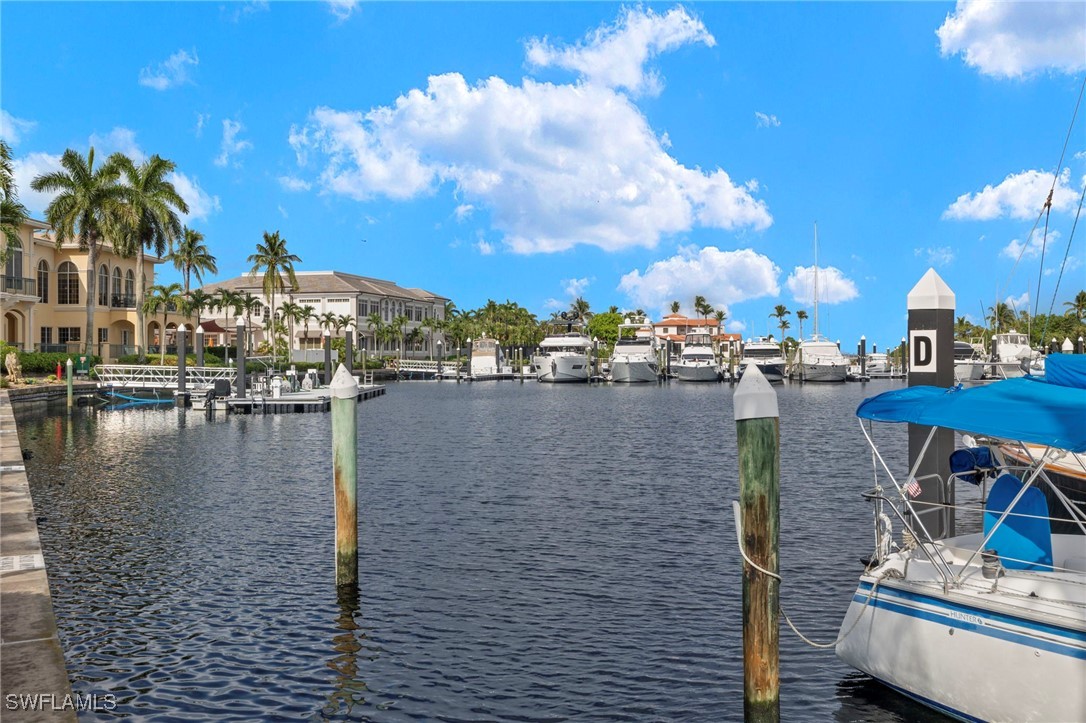 11083 Harbour Yacht CT 4