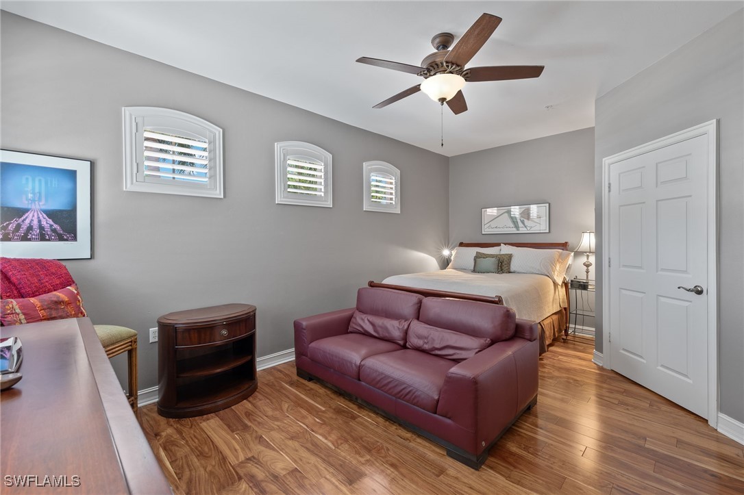 11083 Harbour Yacht CT 4