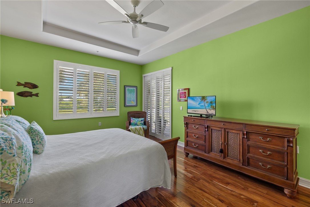 11083 Harbour Yacht CT 4