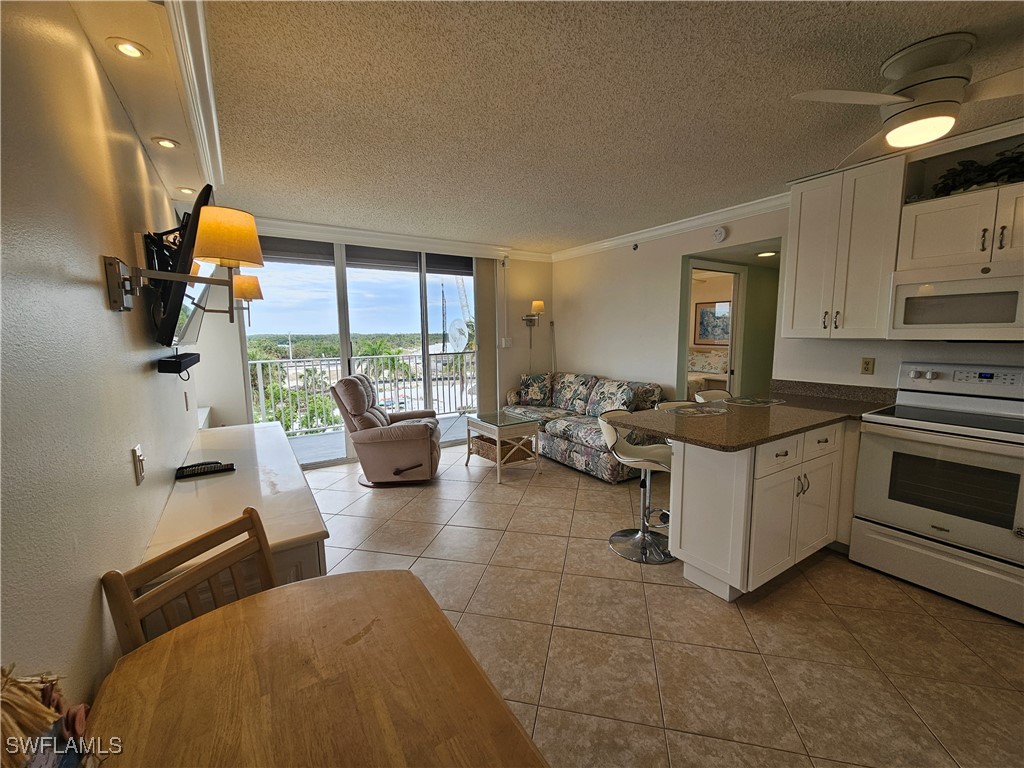 8701 Estero BLVD 308