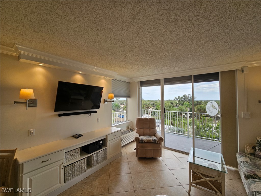 8701 Estero BLVD 308