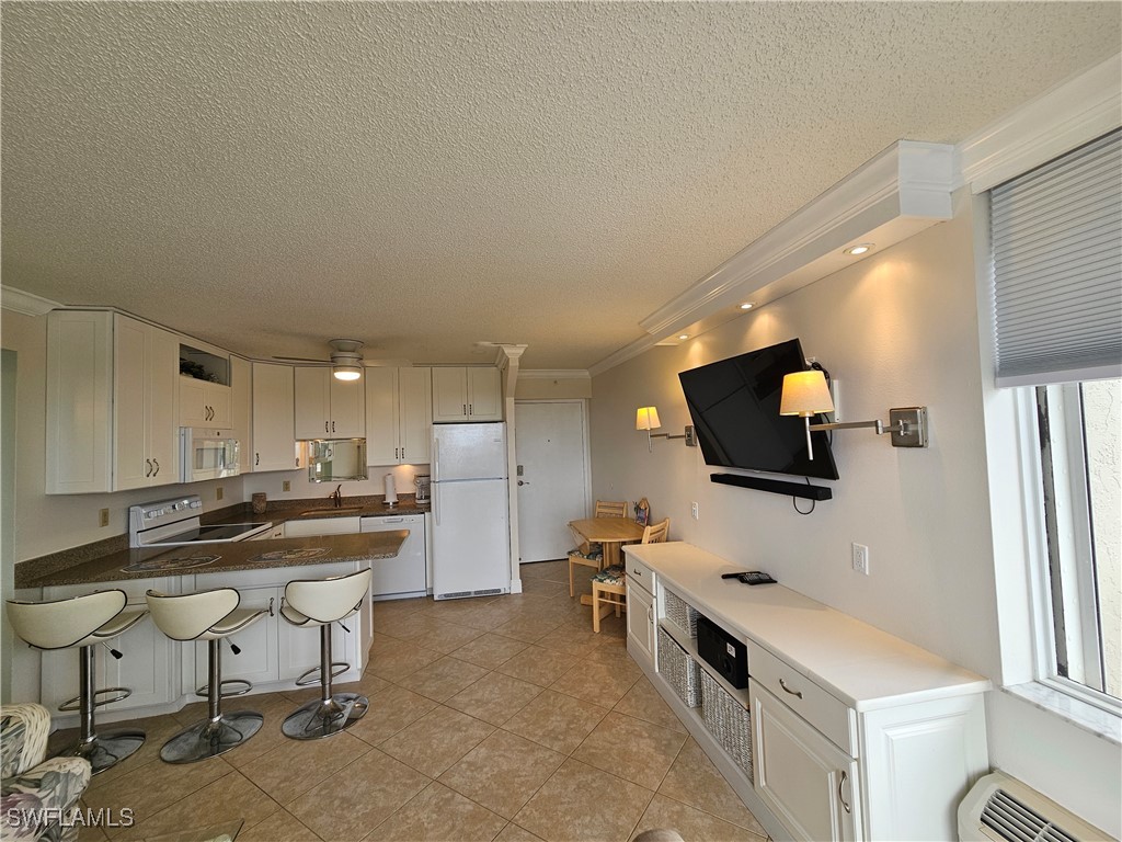 8701 Estero BLVD 308