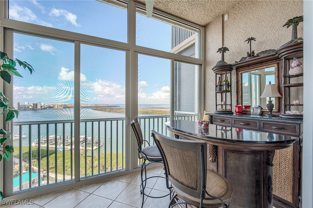 4141 Bay Beach LN 4P2