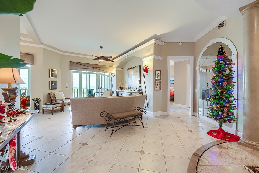4141 Bay Beach LN 4P2