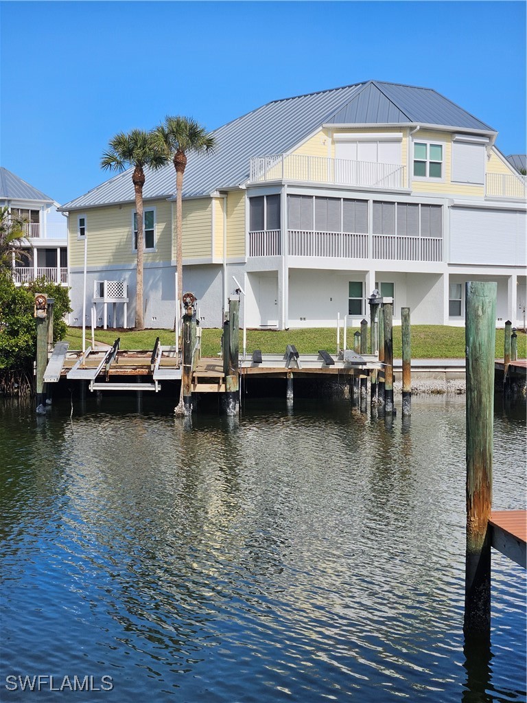 200 Lenell RD