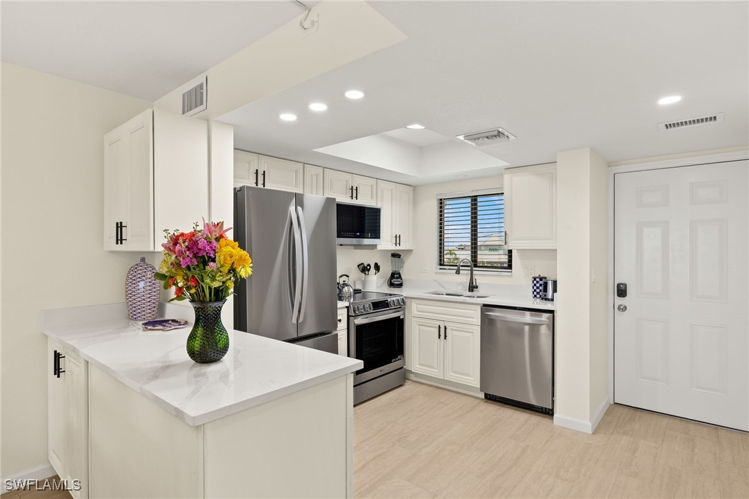 4770 Estero BLVD 304