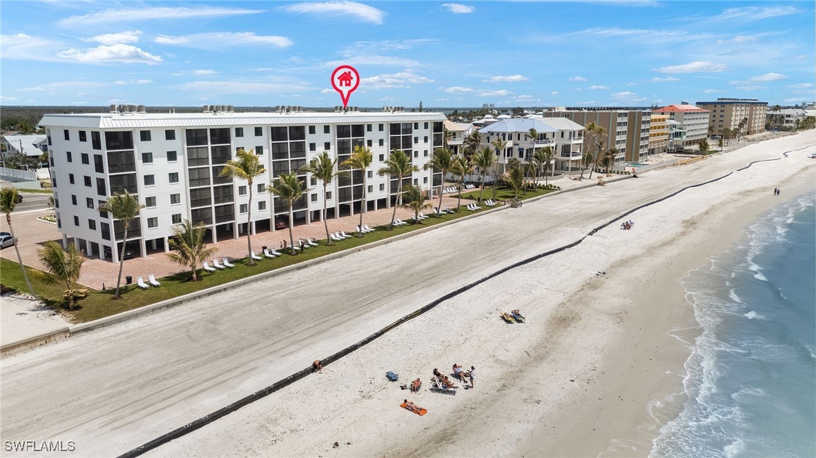 4770 Estero BLVD 304