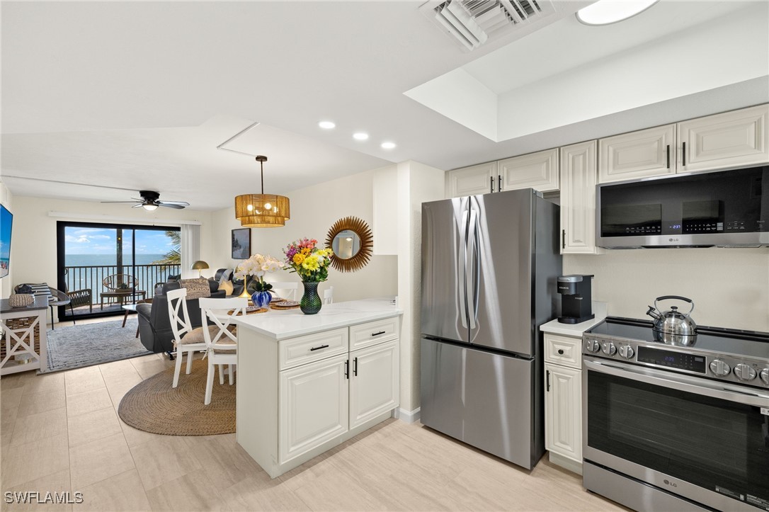 4770 Estero BLVD 304