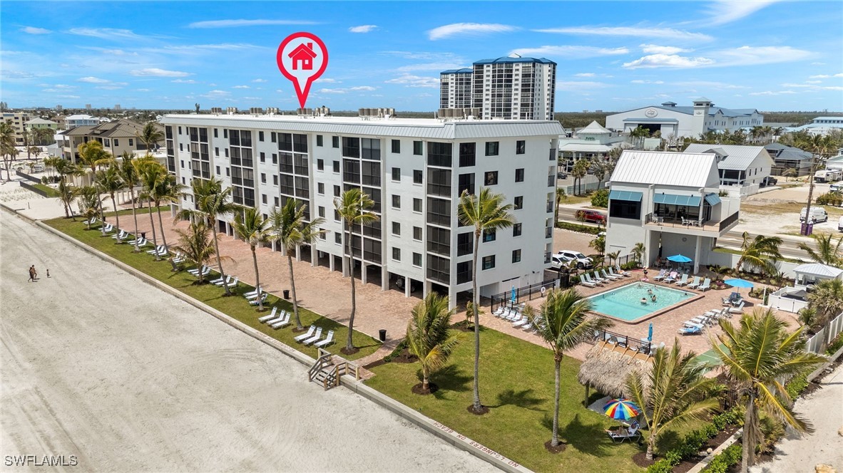 4770 Estero BLVD 304