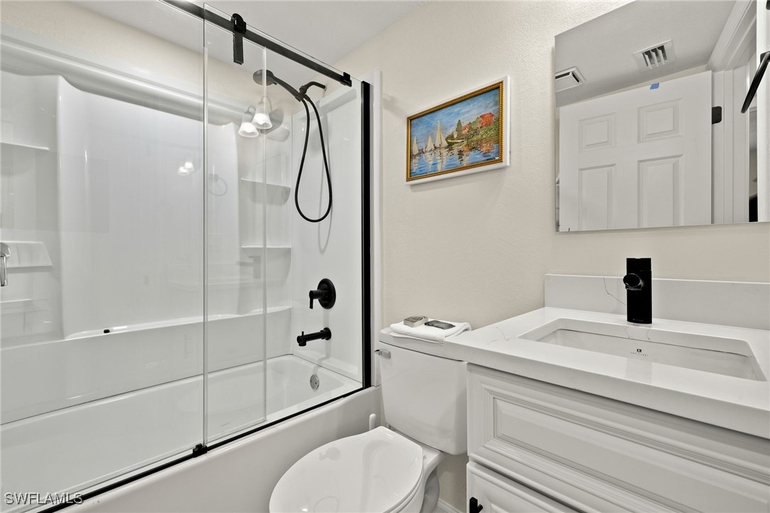 4770 Estero BLVD 304