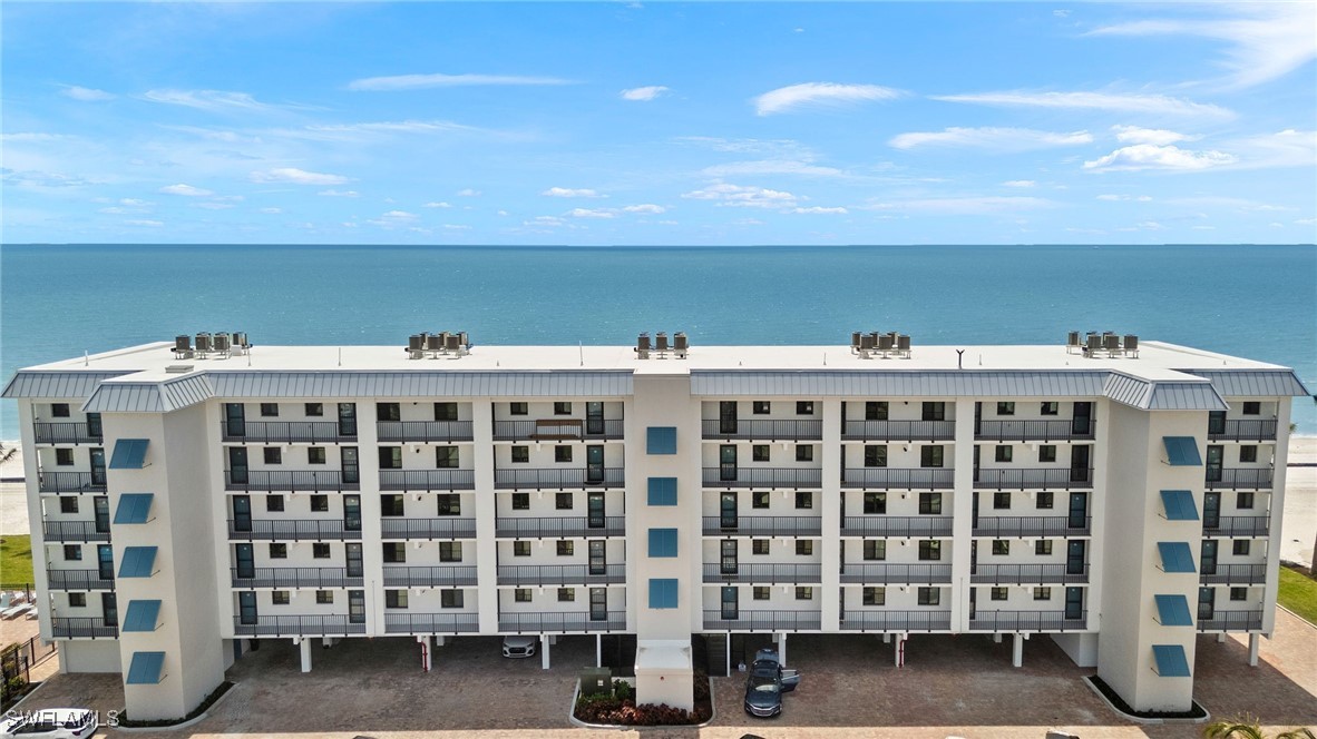 4770 Estero BLVD 304