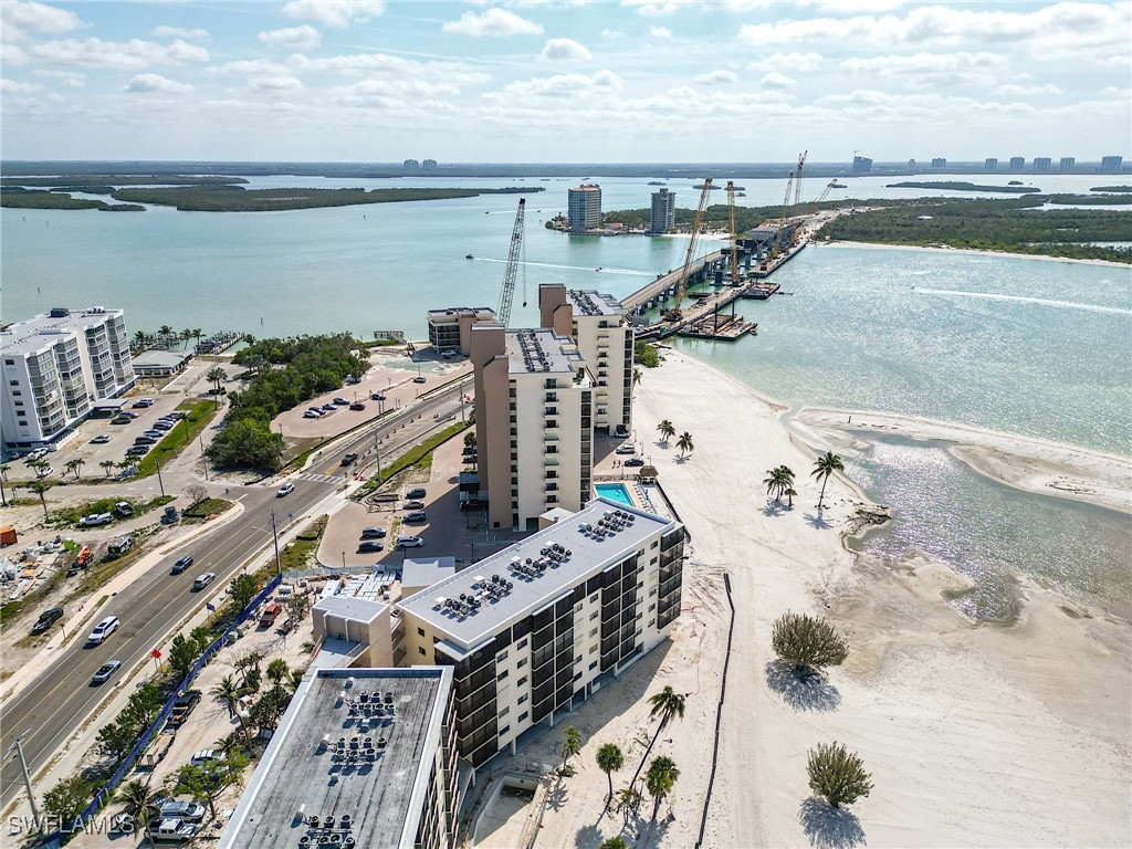 8400 Estero BLVD 902