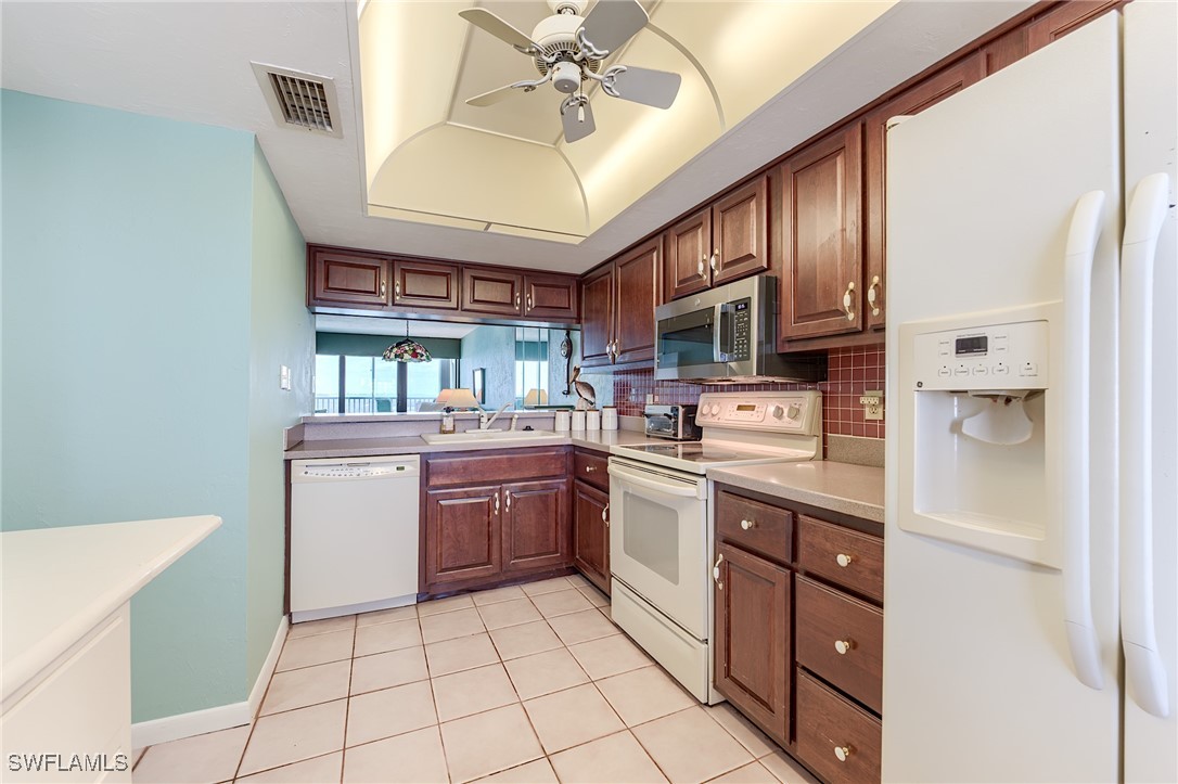 8400 Estero BLVD 902