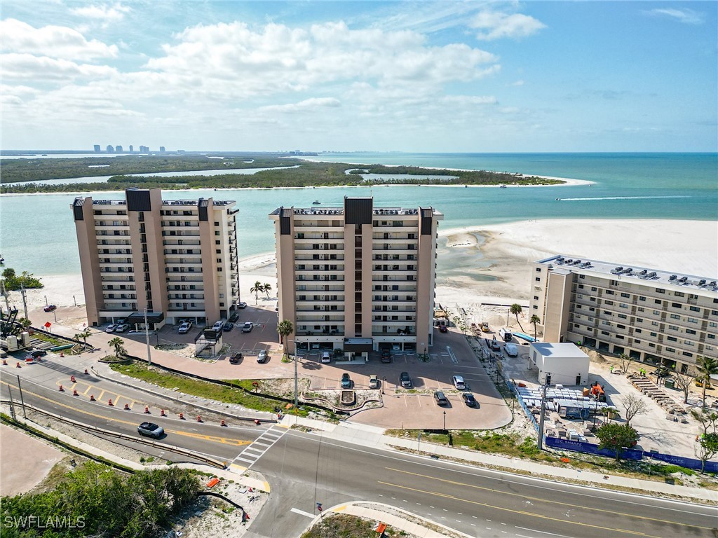 8400 Estero BLVD 902