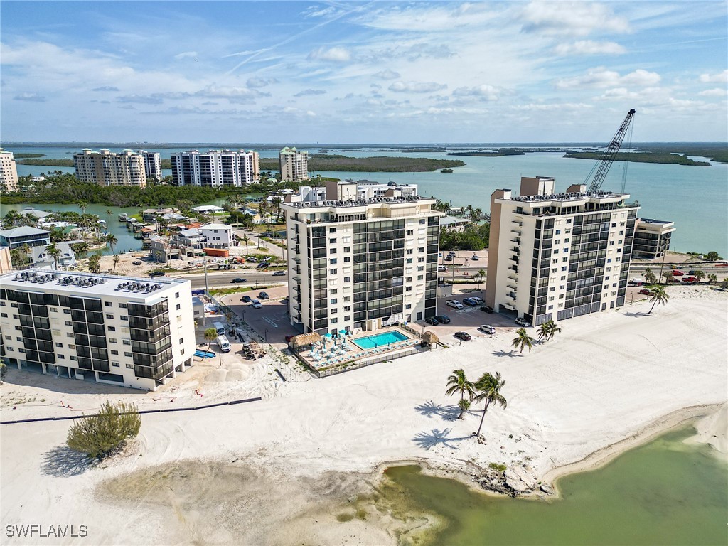 8400 Estero BLVD 902