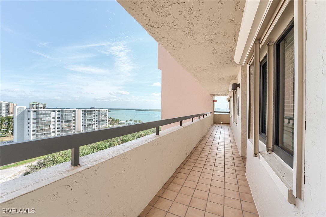 8400 Estero BLVD 902