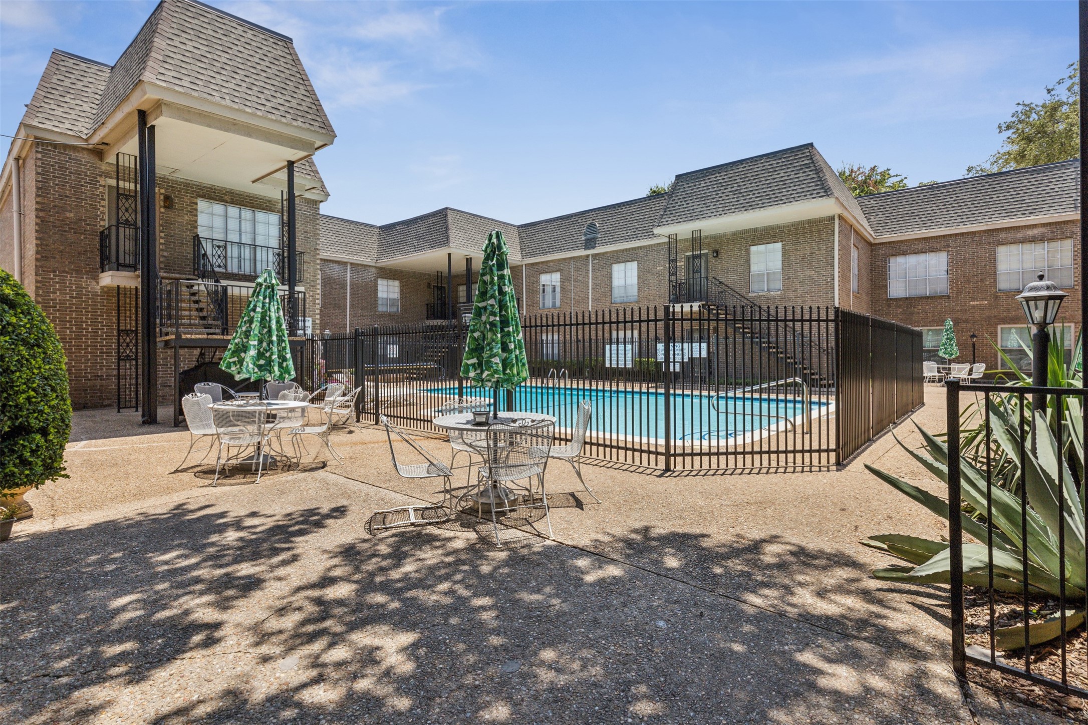 4438 Harlanwood Drive 211