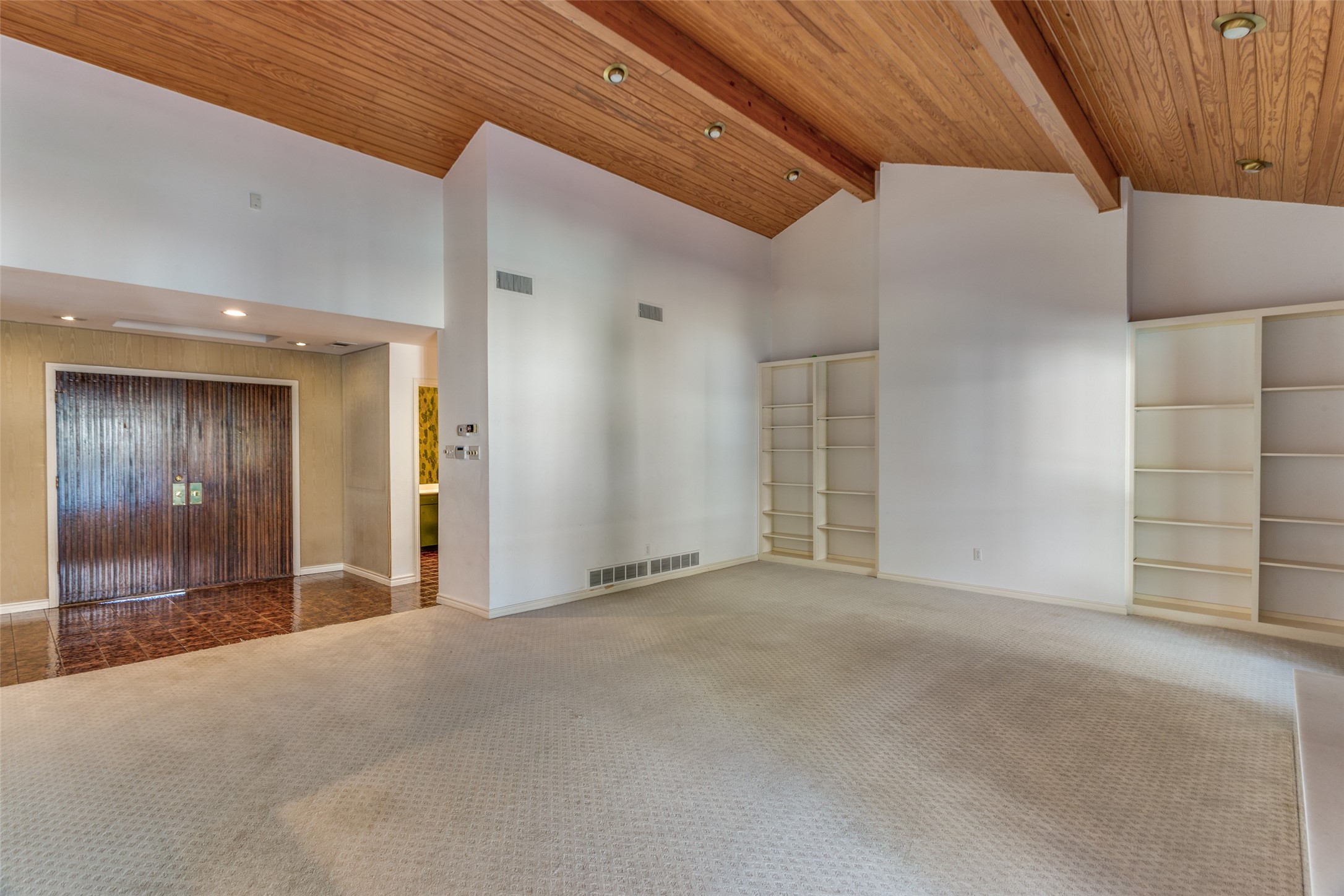 2116 Hidden Creek Road