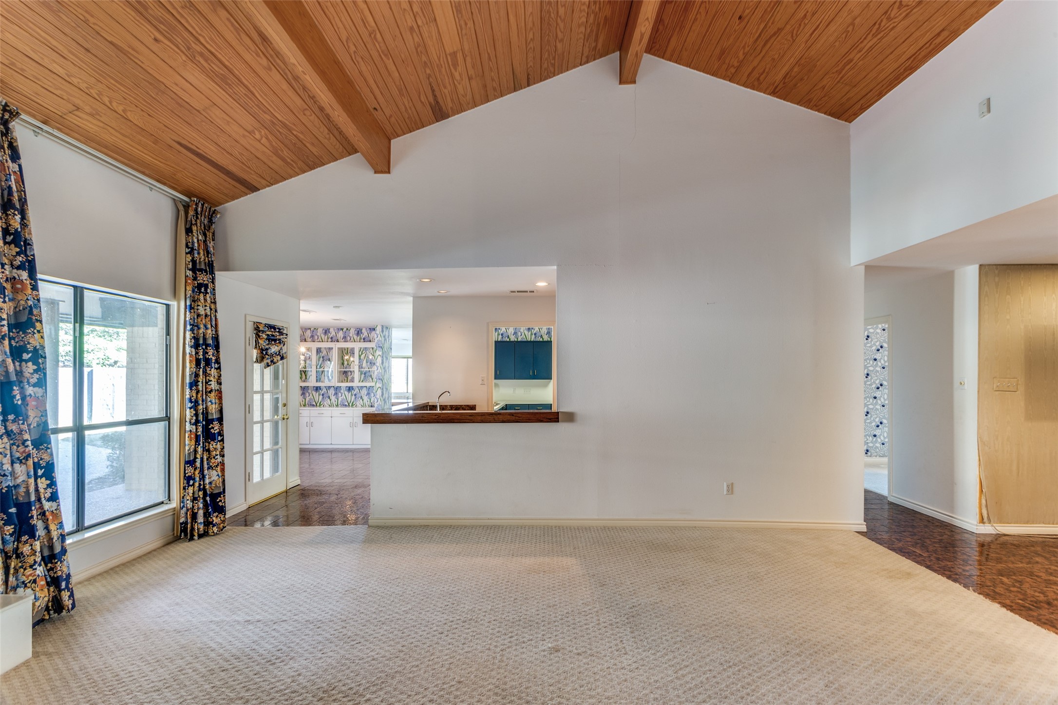 2116 Hidden Creek Road