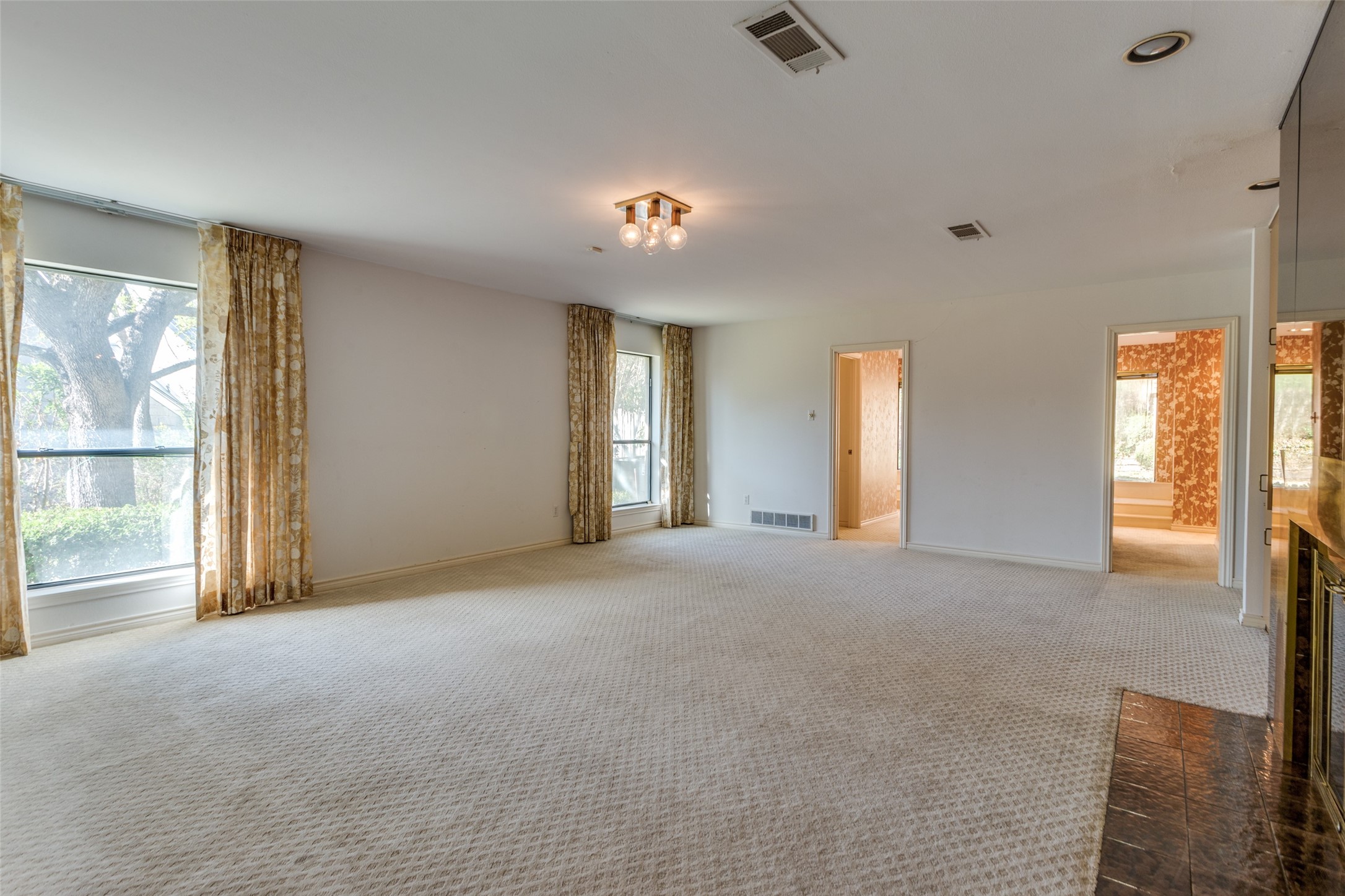 2116 Hidden Creek Road