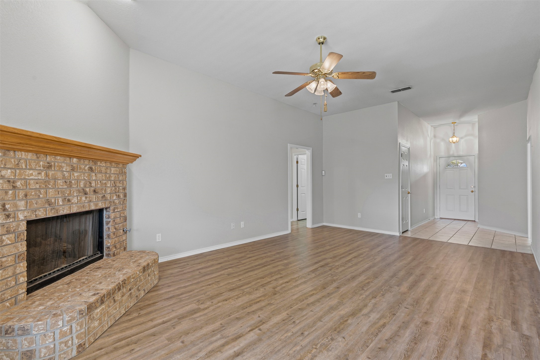 1039 Spring Hill Drive