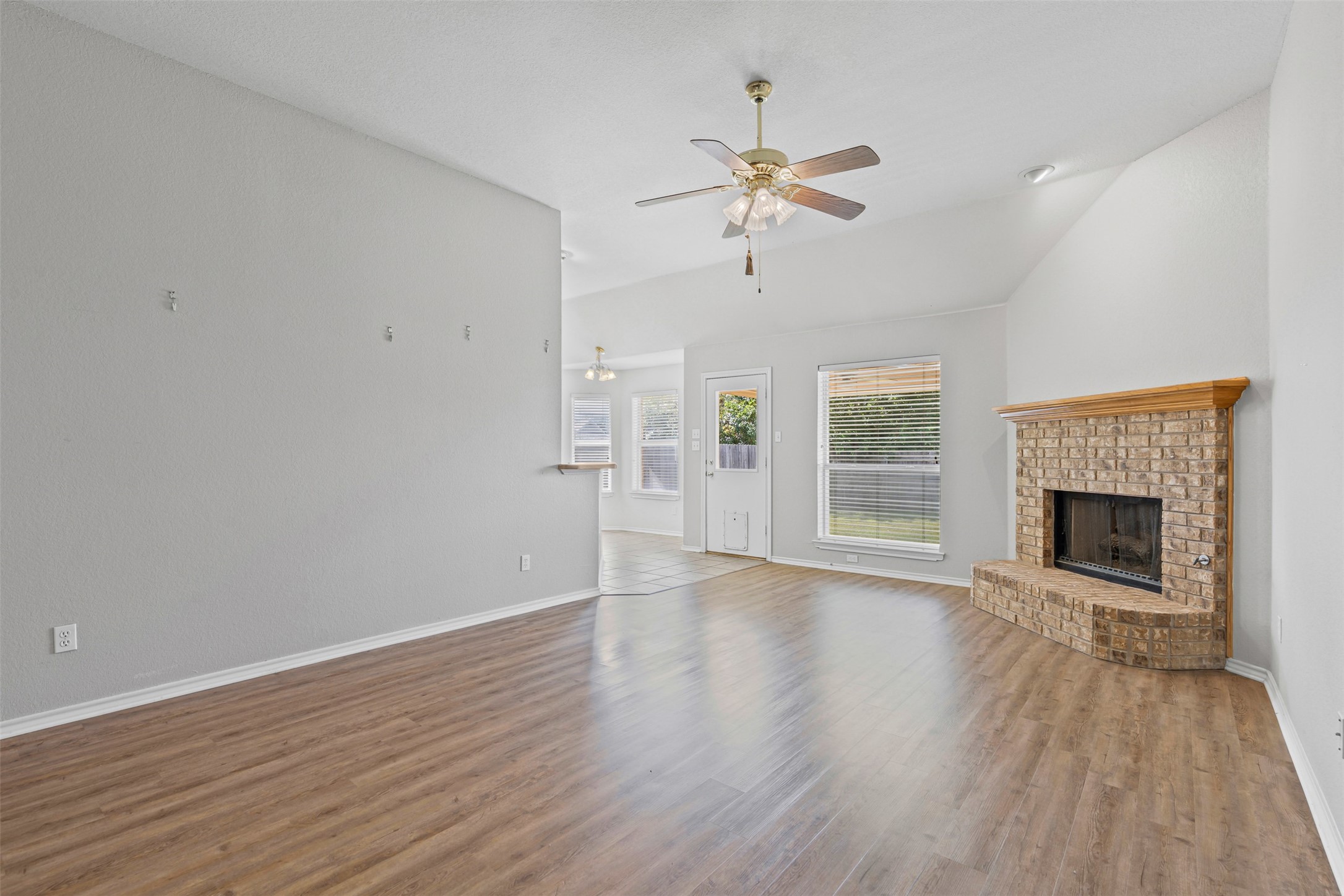 1039 Spring Hill Drive