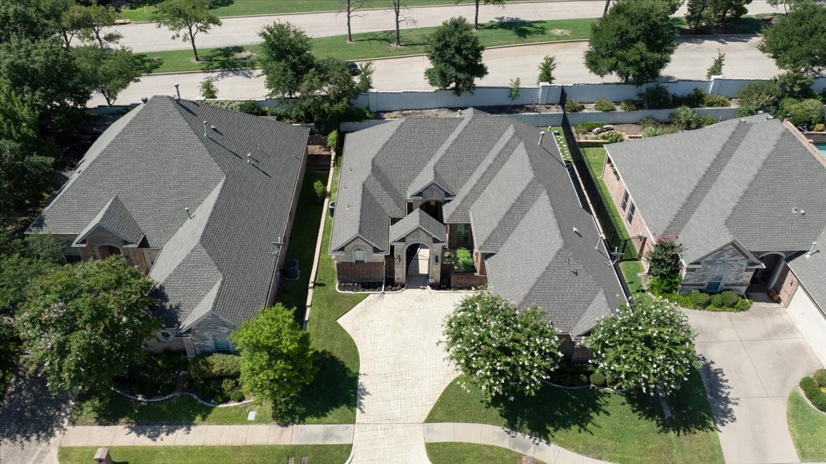 4932 Ridge Circle