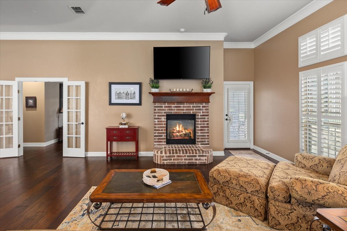 4932 Ridge Circle