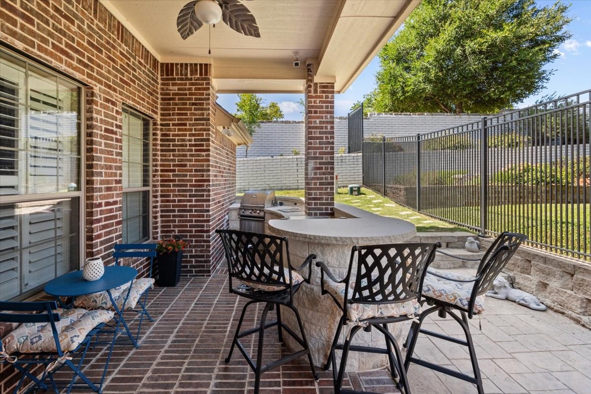 4932 Ridge Circle